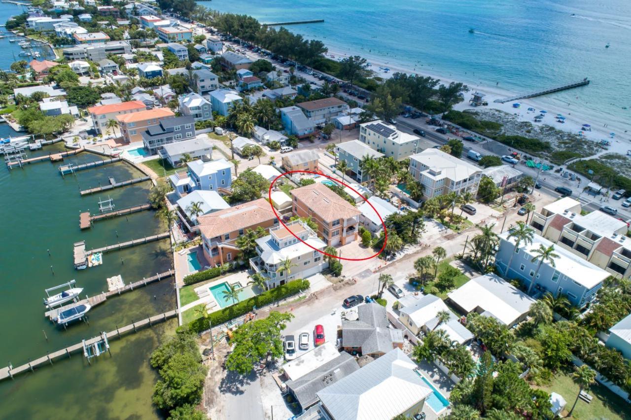 Hibiscus Hideaway Condo Walk To Historic Bridge St Bradenton Beach Exterior photo