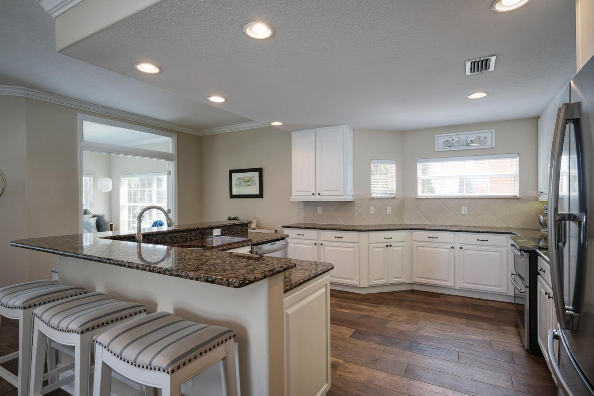Hibiscus Hideaway Condo Walk To Historic Bridge St Bradenton Beach Exterior photo